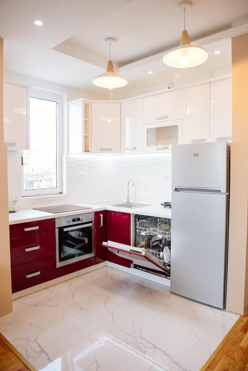 Apartment Luxury Explorer Podgorica Luaran gambar